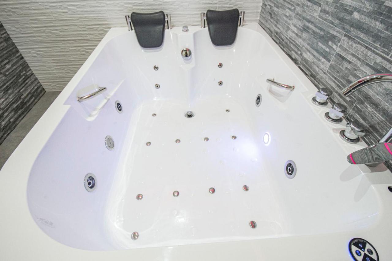 Royal Playa Suite And Apartament -Private Parking- Self Chek Out Catane Extérieur photo