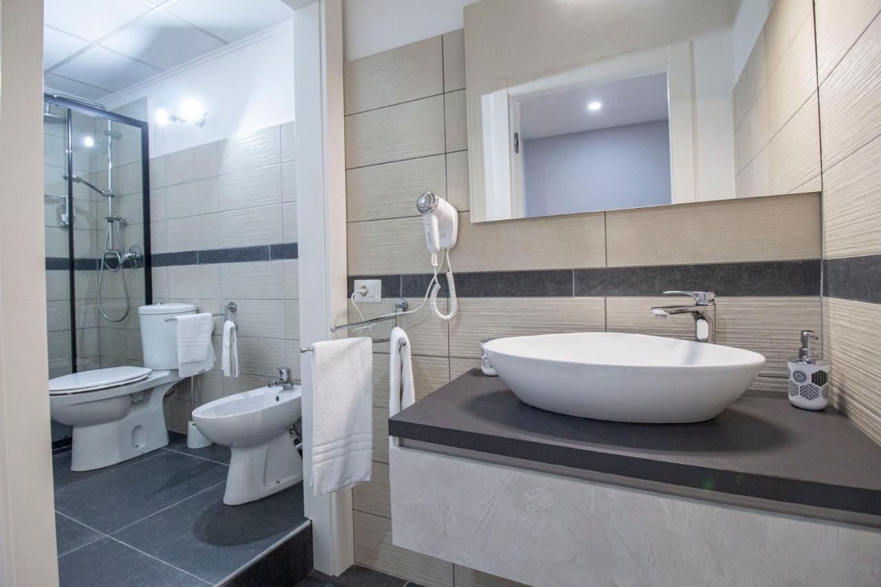 Royal Playa Suite And Apartament -Private Parking- Self Chek Out Catane Extérieur photo