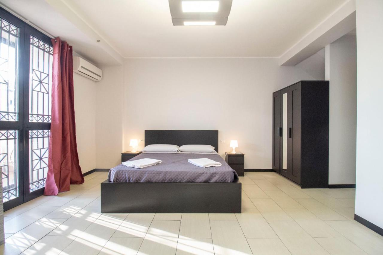 Royal Playa Suite And Apartament -Private Parking- Self Chek Out Catane Extérieur photo