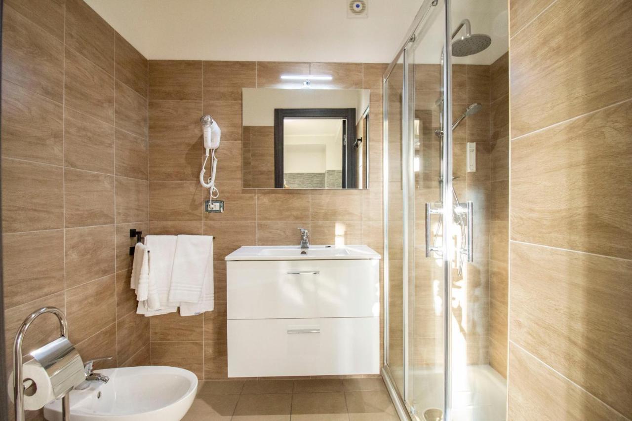 Royal Playa Suite And Apartament -Private Parking- Self Chek Out Catane Extérieur photo