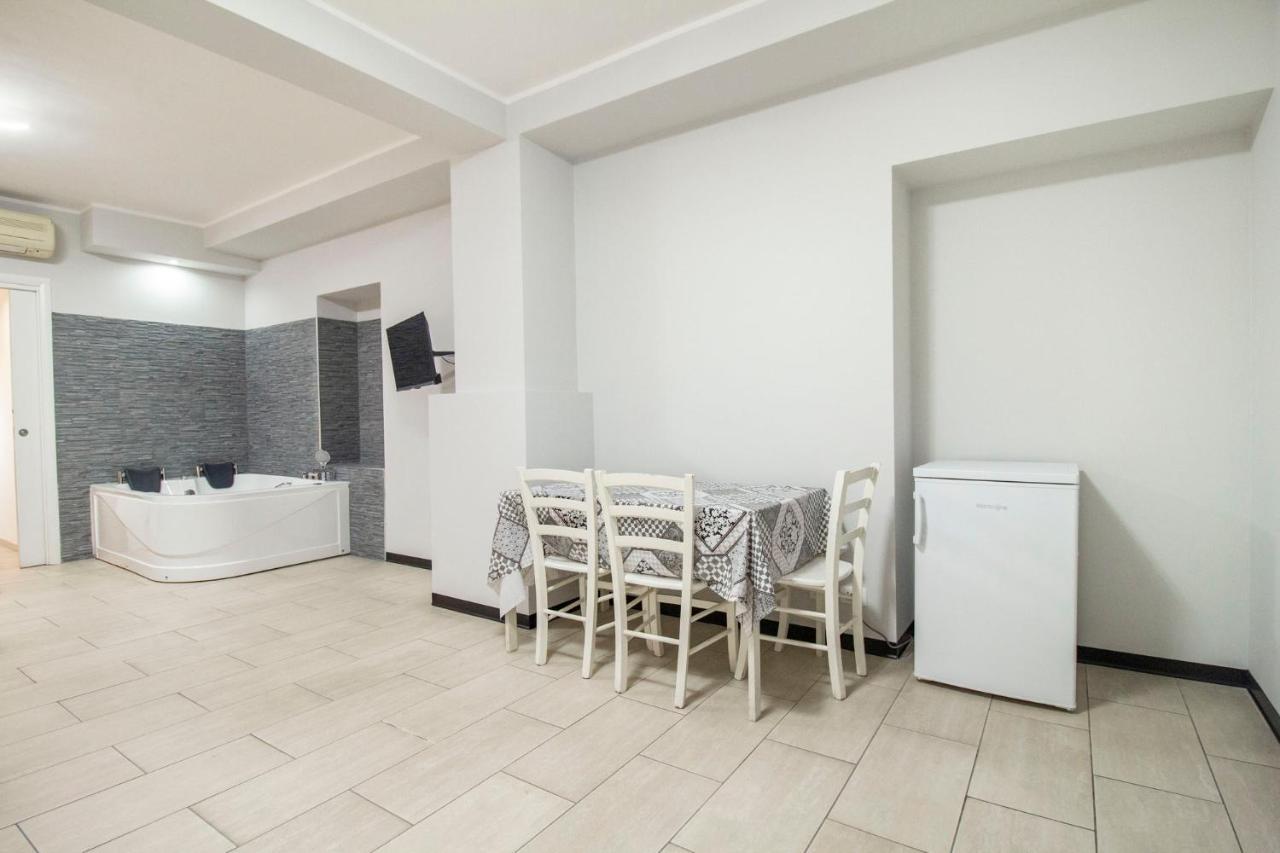 Royal Playa Suite And Apartament -Private Parking- Self Chek Out Catane Extérieur photo
