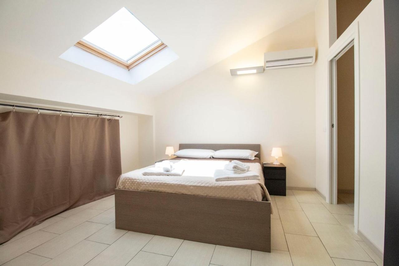 Royal Playa Suite And Apartament -Private Parking- Self Chek Out Catane Extérieur photo