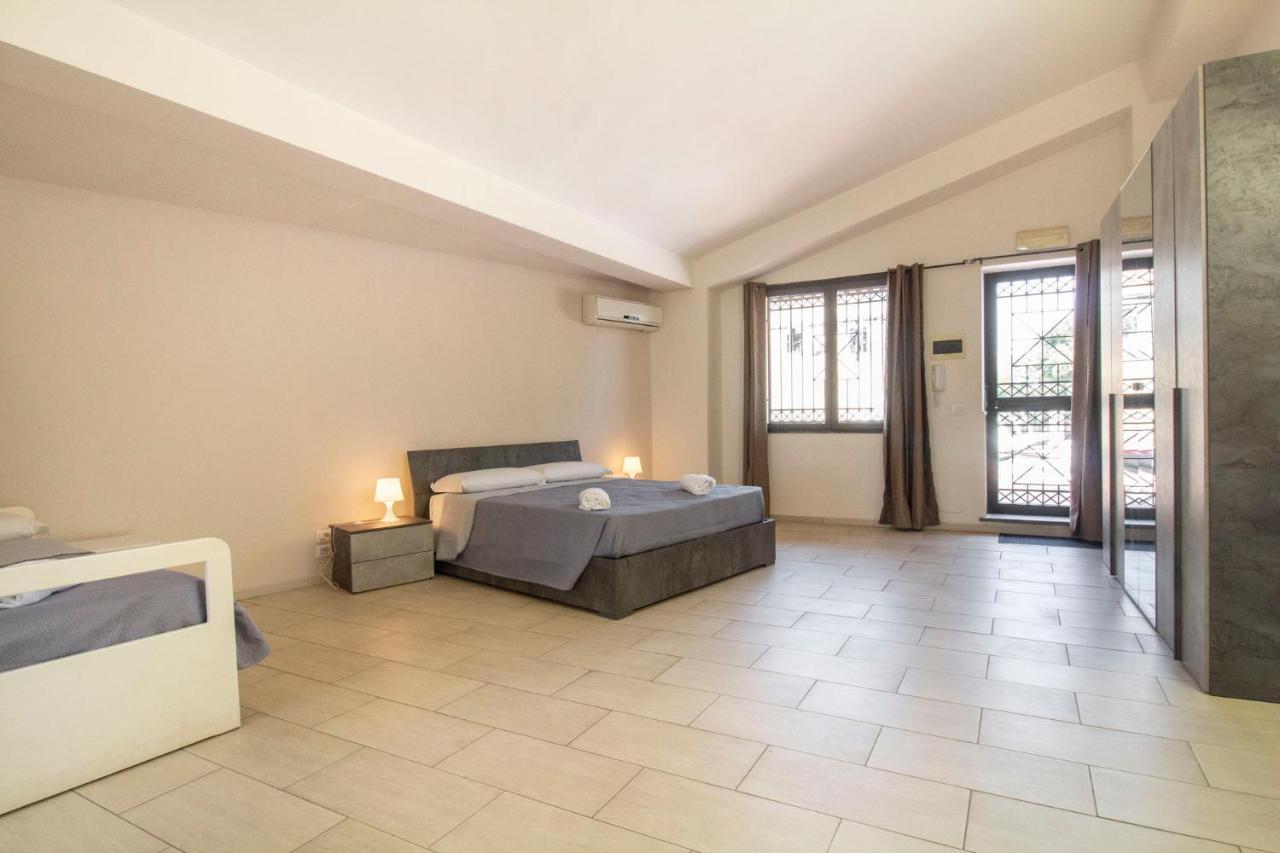 Royal Playa Suite And Apartament -Private Parking- Self Chek Out Catane Extérieur photo