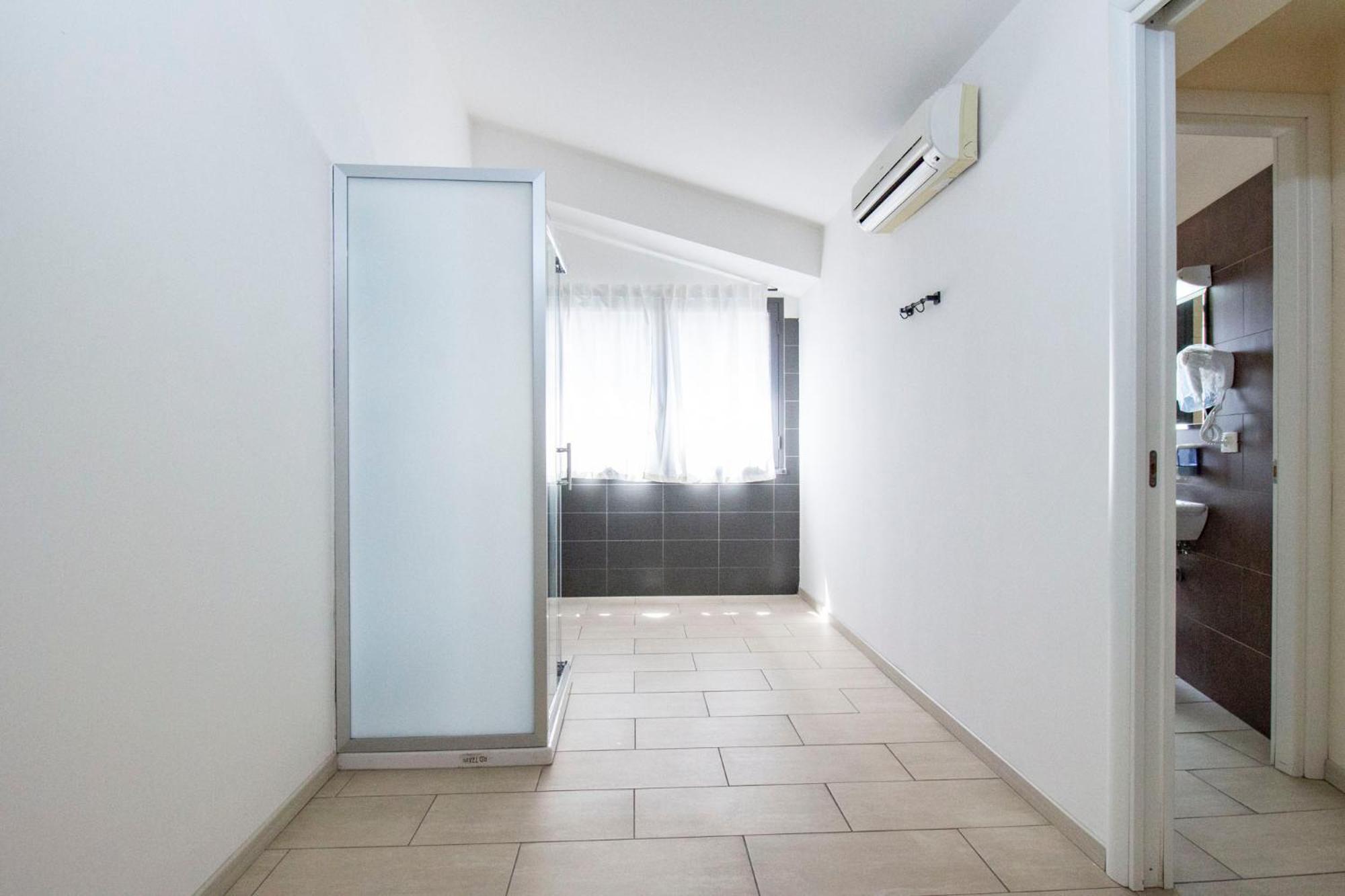 Royal Playa Suite And Apartament -Private Parking- Self Chek Out Catane Extérieur photo