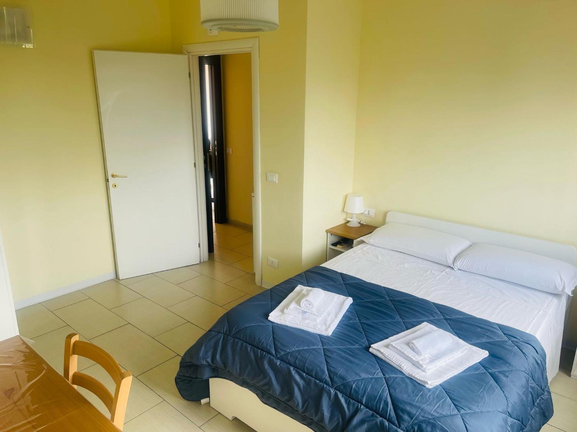 Royal Playa Suite And Apartament -Private Parking- Self Chek Out Catane Extérieur photo