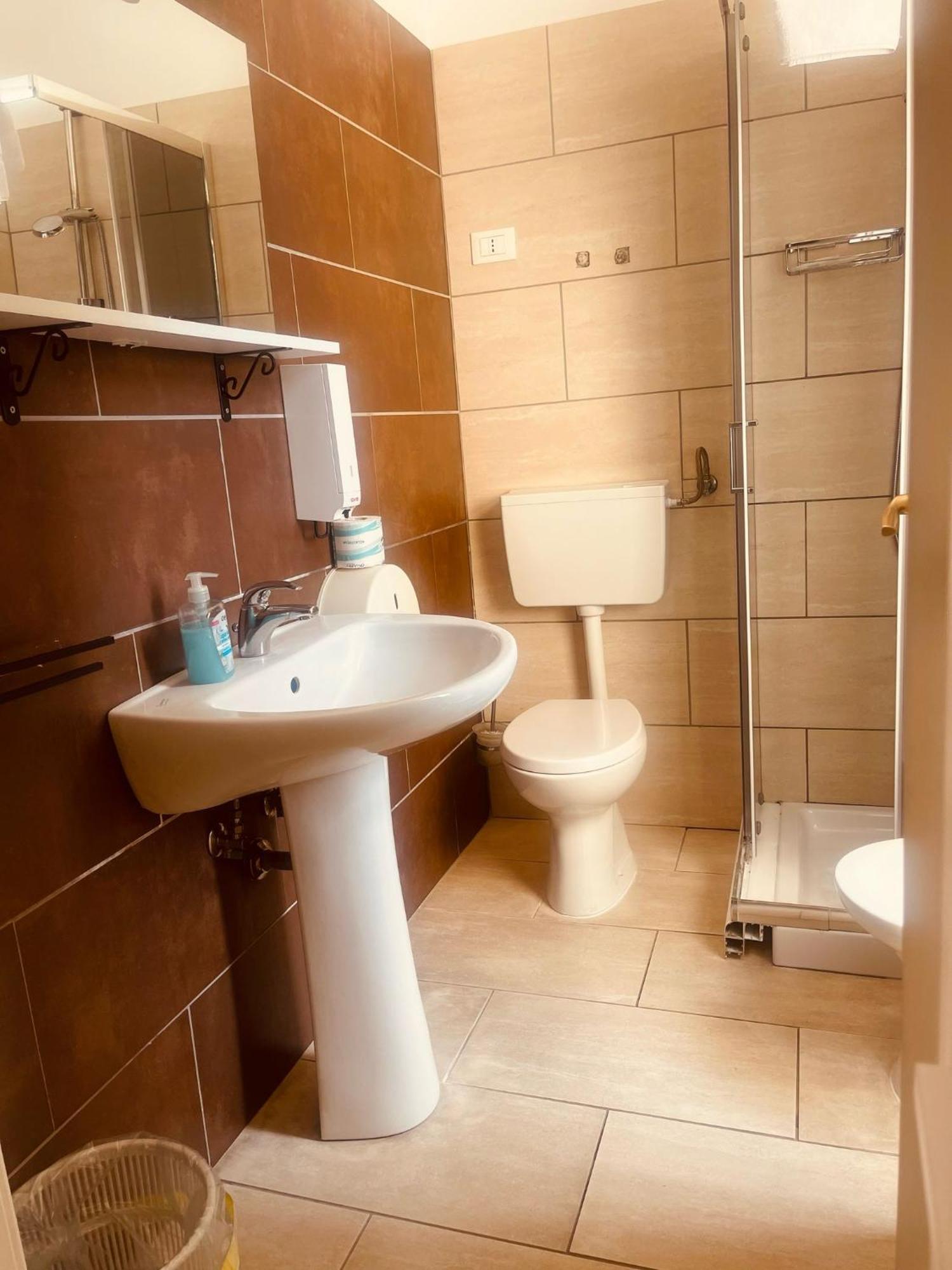 Royal Playa Suite And Apartament -Private Parking- Self Chek Out Catane Extérieur photo